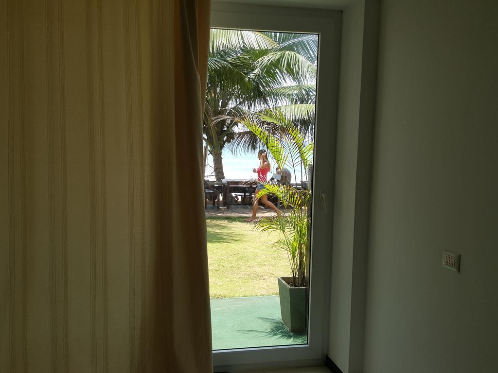The Den Guest House Hikkaduwa Exterior photo